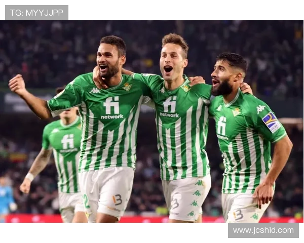 维尼修斯与同期新星边锋对比：谁是未来第一人